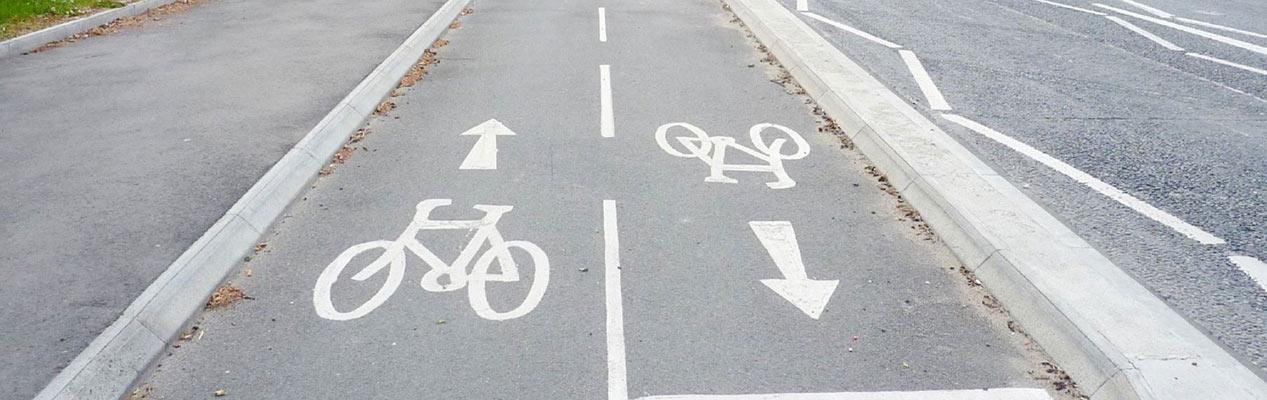 two lane cycle lane with white arrows